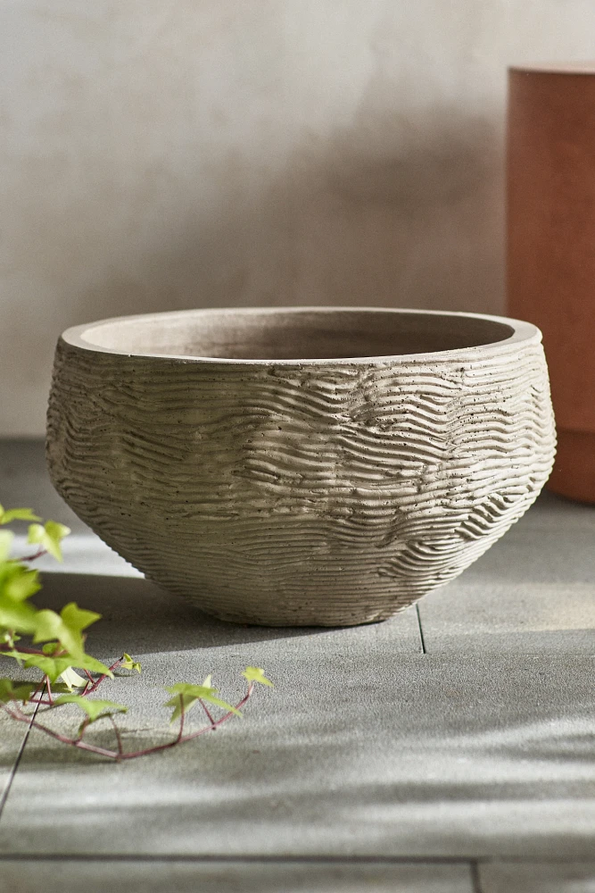 Wavy Concrete Bowl Planter