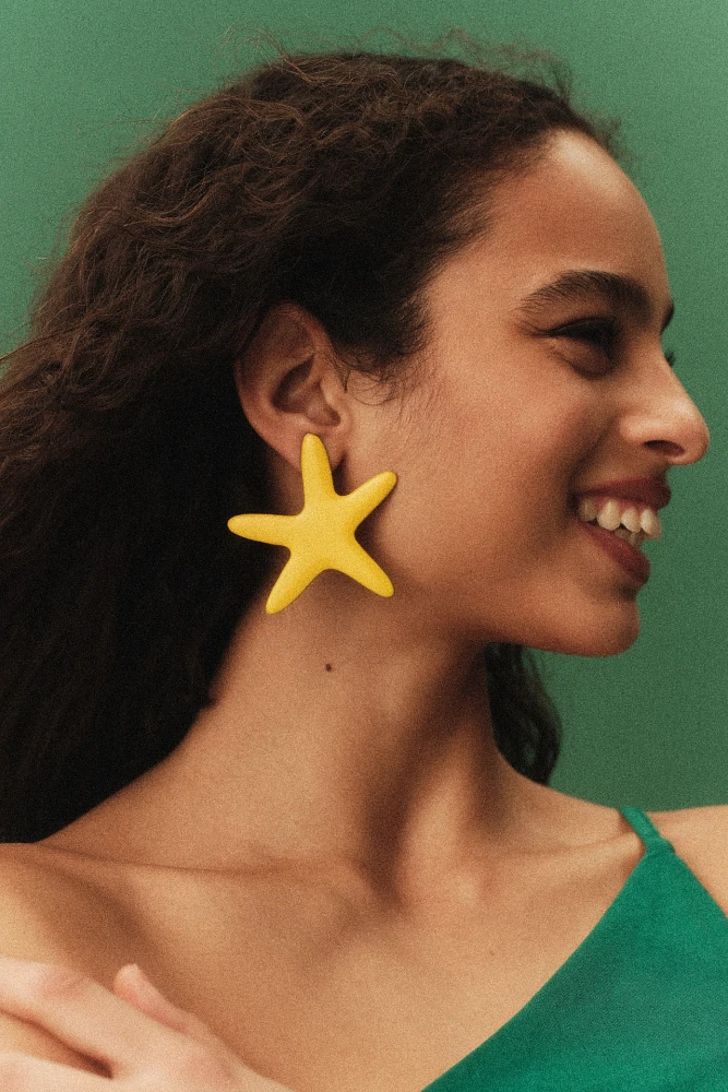 SIMONMILLER Starfish Earrings