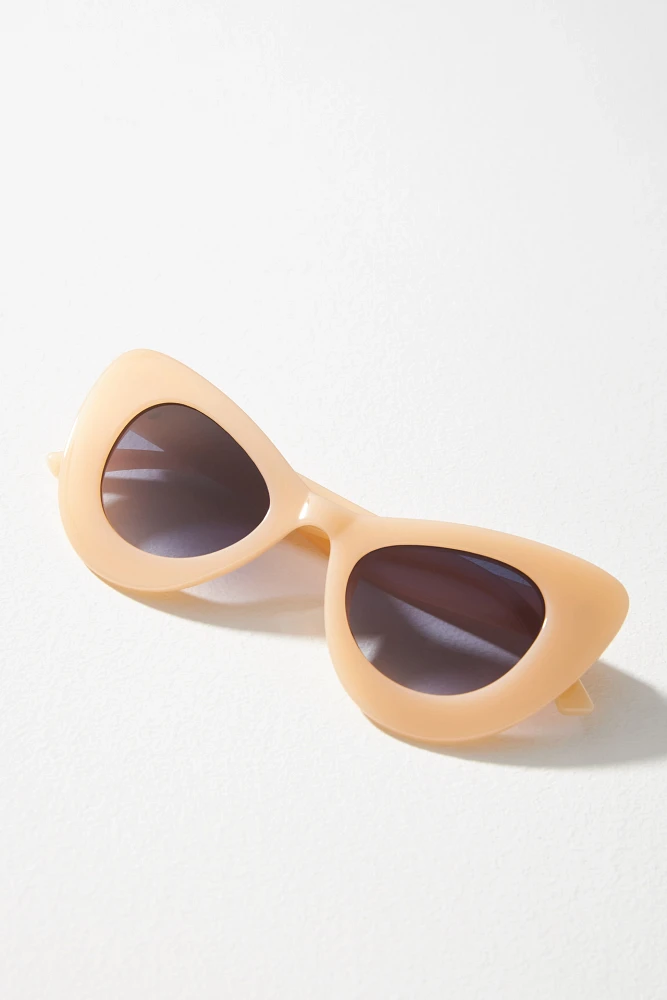 Oversized Curvy Cat-Eye Sunglasses