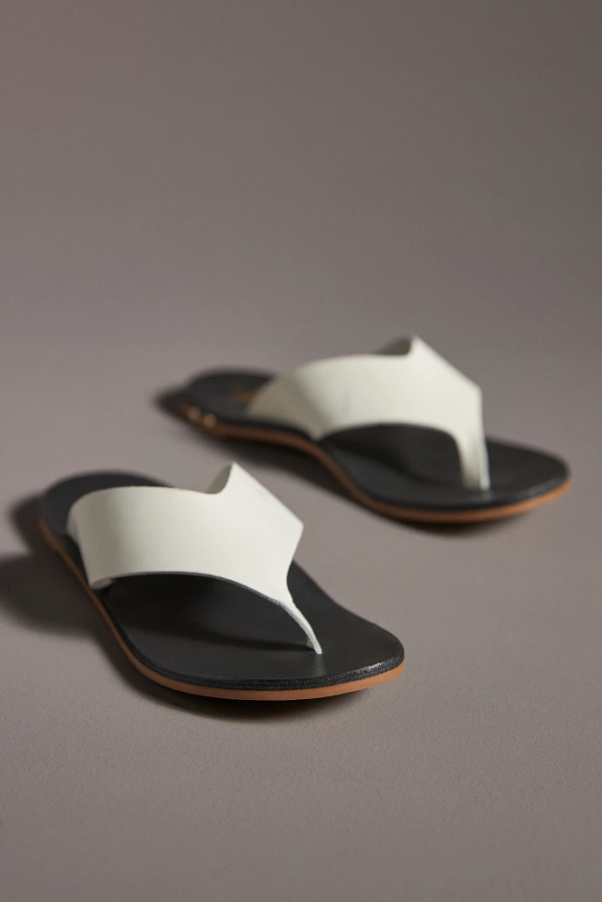 beek Pip Leather Thong Sandals