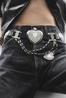 Streets Ahead Mia Heart Belt