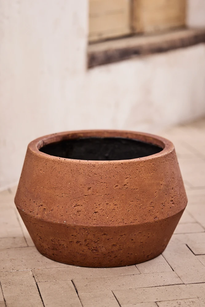 Fiber Beveled Barrel Planter, Low