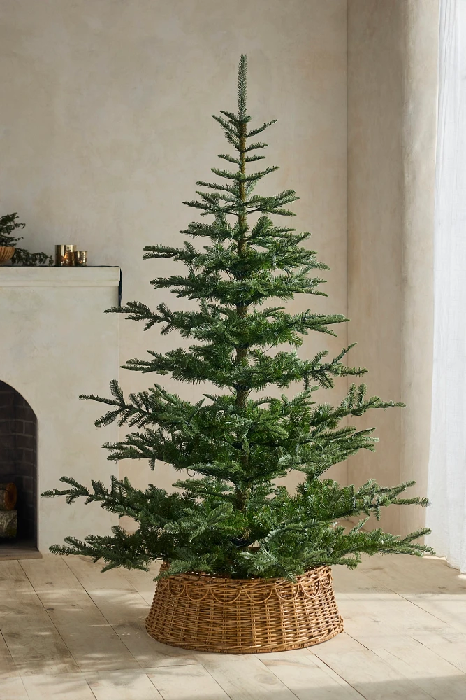 Faux Twinkling Pre-Lit Woodland Fir