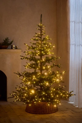 Faux Twinkling Pre-Lit Woodland Fir