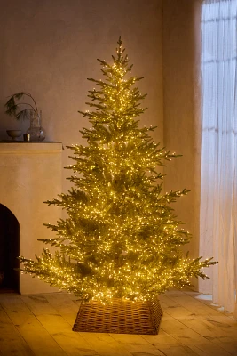 Faux Twinkling Pre-Lit Norway Spruce