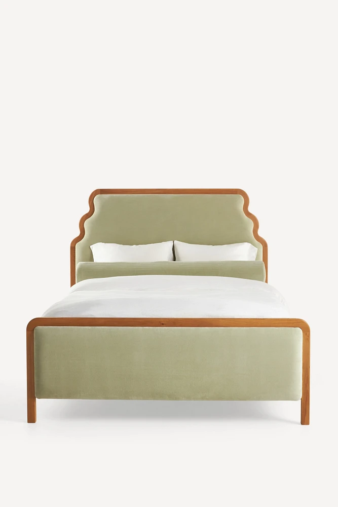 Pim Velvet Bed