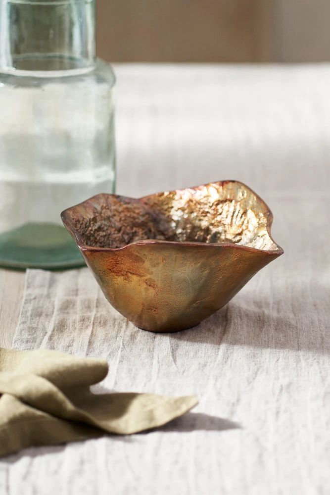 Burnished Petal Bowl Planter