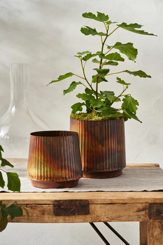 Burnished Ridge Planter