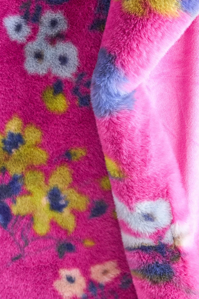 The Sophie Faux-Fur Throw Blanket: Printed Edition