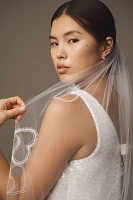 Enaura Ruffle Heart Fingertip Veil