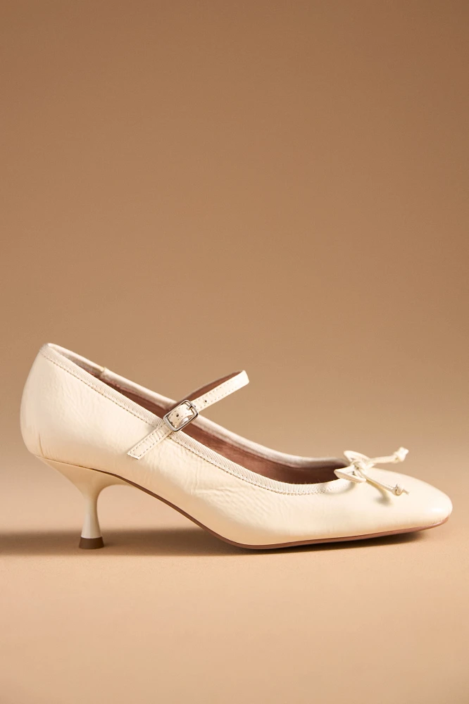 Bibi Lou Suzy Pumps