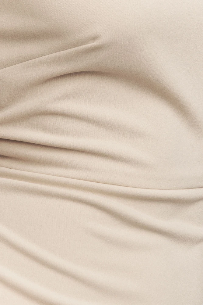 BHLDN Stretch Satin Small Champagne Swatch