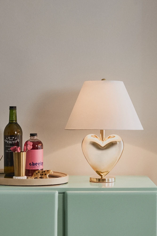 Amor Metallic Heart Table Lamp