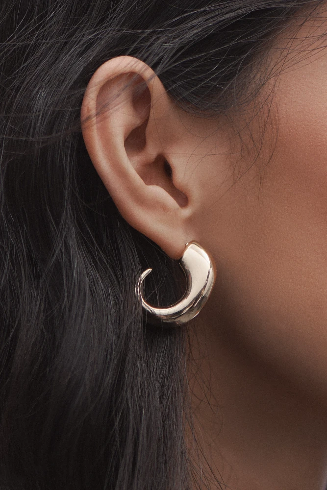 Bean Huggie Hoop Earrings