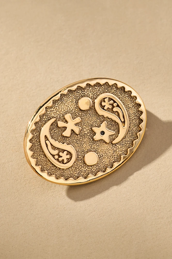 Western-Theme Filigree Oval Brooch