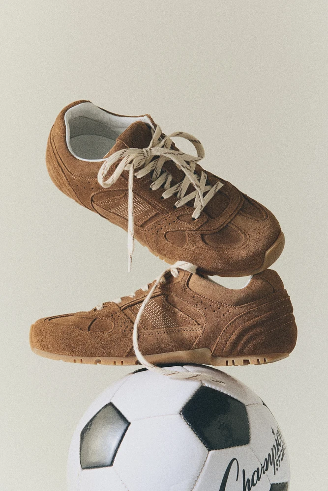 ALOHAS Tb.56 Suede Sneakers