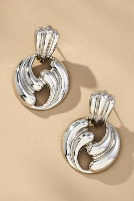 Wavy Metal Doorknock Earrings