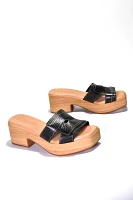 Cordani Marley-2 Wood-Bottom Heels