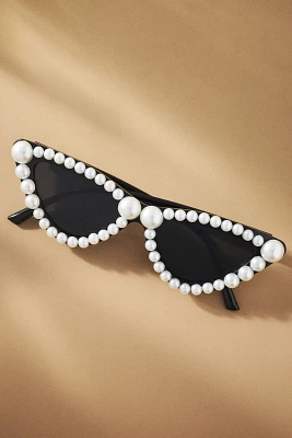 Untamed Petals Times Square Pearl Sunglasses