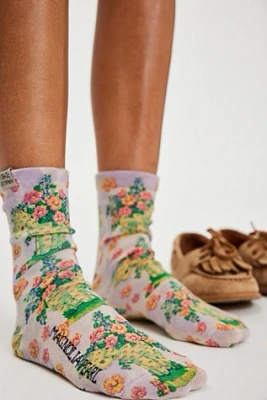 Magnolia Pearl Floral Lamb Socks