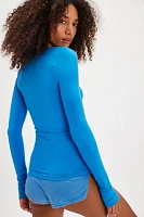 Seamless Solid Deep V