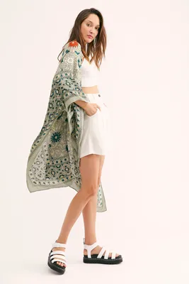 Magic Dance Border Print Kimono