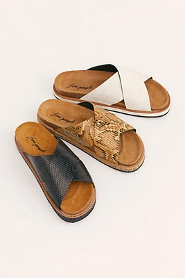 Sidelines Footbed Sandals