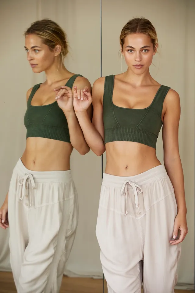 NEW Free People Movement Happiness Runs Scoop Neck Sports Bra $30 | FF-205