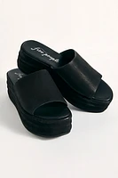 Harbor Flatform Sandals