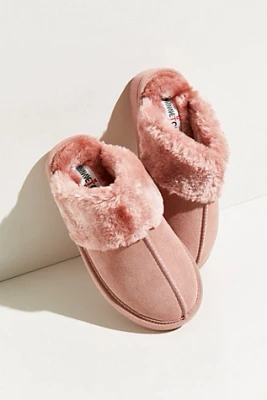 Minnetonka Chesney Slipper