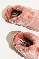 Minnetonka Chesney Slipper