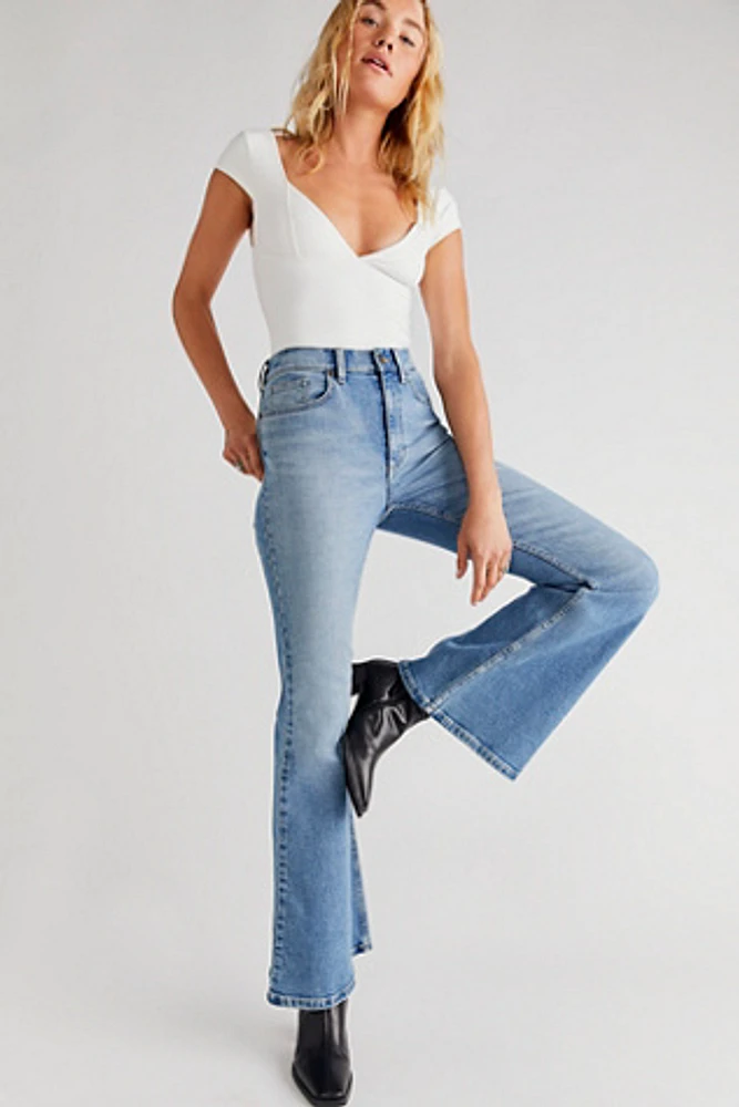 Lee High-Rise Flare Jeans