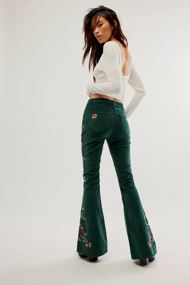Draper James Kick Flare Jeans in Embroidered Posy