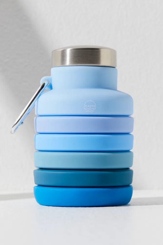 FP Movement Exclusive Mayim 20oz Collapsible Carabiner Bottle at Free People in Blue