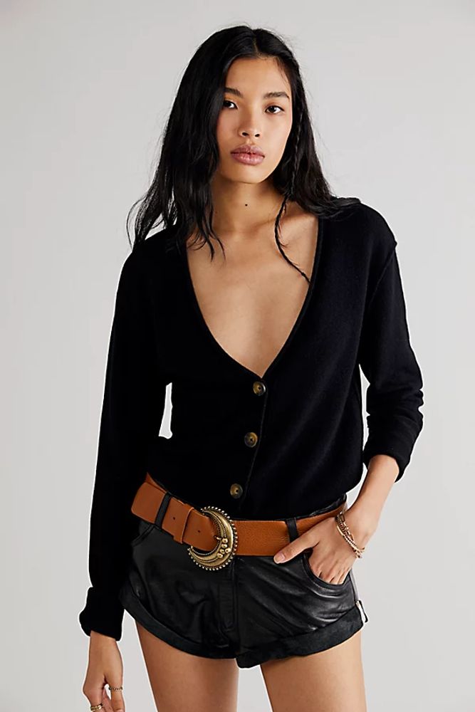 OneTeaspoon Bandits Low-Waist Leather Shorts by OneTeaspoon at Free People, Black, L