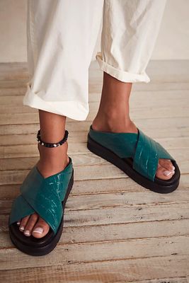 Roxanne Croc Flatform Sandals by Free People, Pine, EU