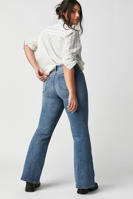 CRVY Vintage High-Rise Flare Jeans
