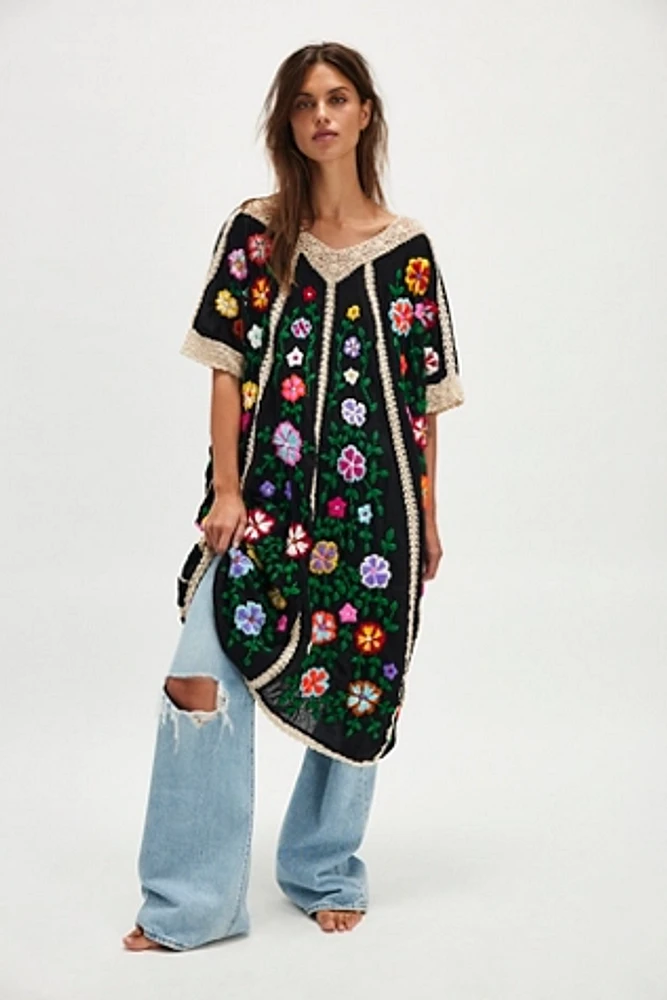 Bella Flor Embroidered Kaftan