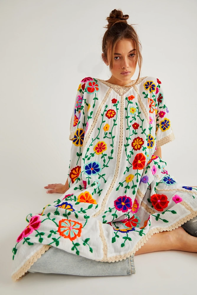 Bella Flor Embroidered Kaftan