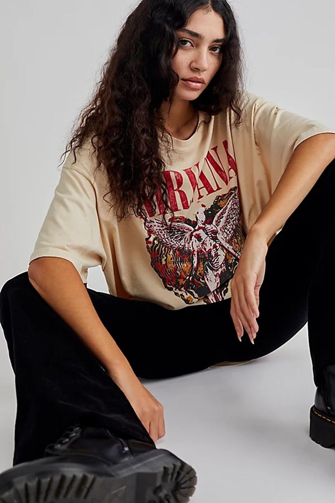 daydreamer heart tee