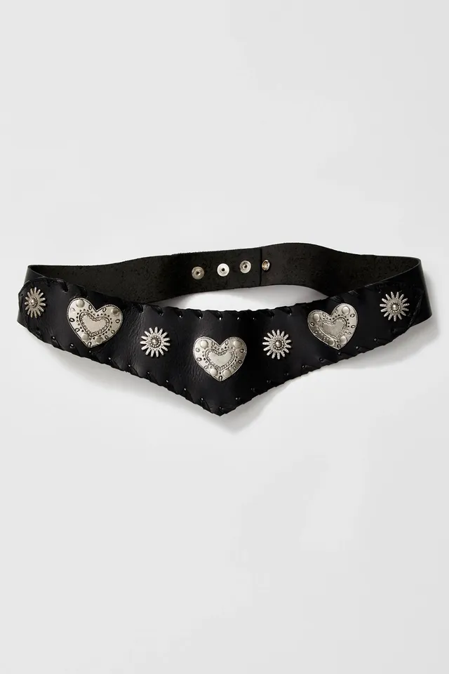 Heart medallion belt