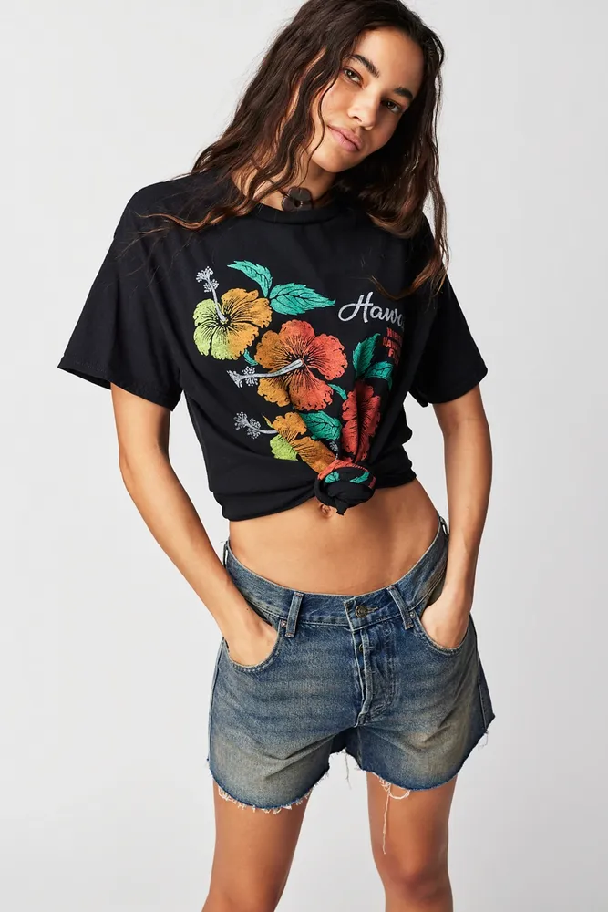 Vintage Flower Tapestry | Essential T-Shirt