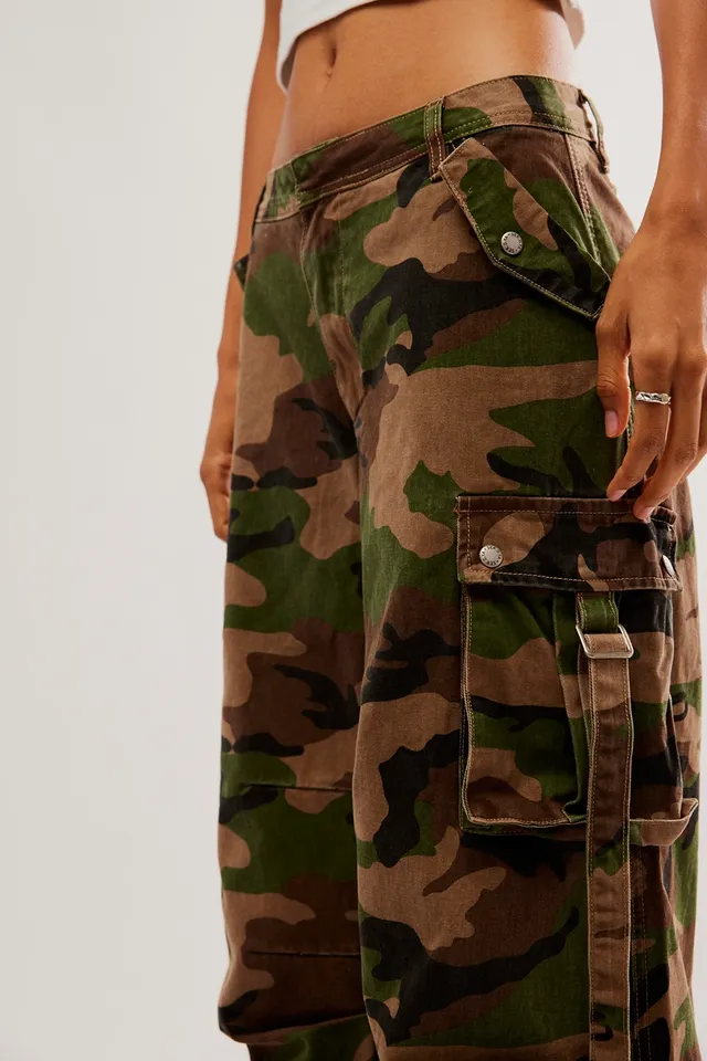 SER.O.YA Jane Baggy Camouflage Cargo Pants