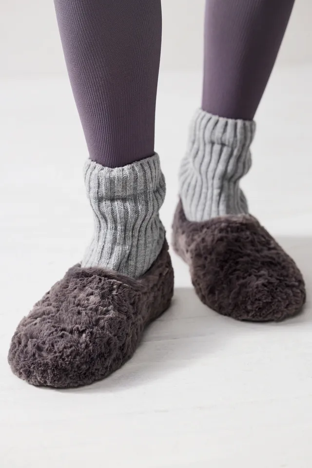 Krystle Women's Faux Fur Slipper Socks with Rubber Sole (Free Size) :  : Clothing & Accessories