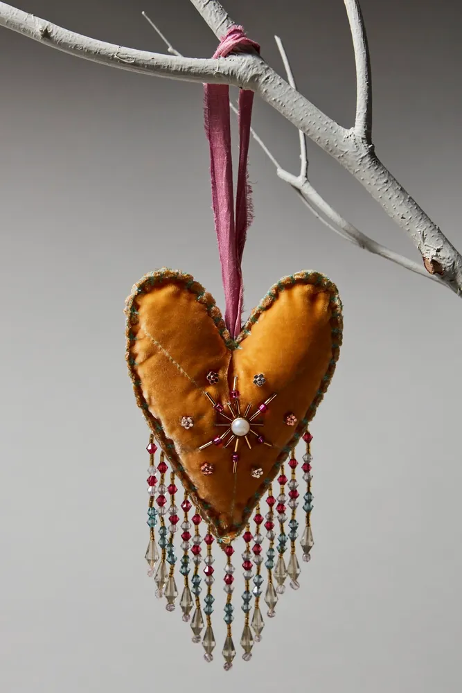 Curried Myrrh Juji Heart Ornament