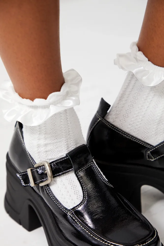 Mia Ruffle Socks