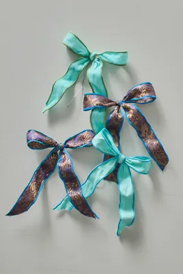 FP One Adorn Bows Set Of 6