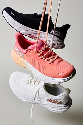 HOKA®  Arahi 7 Sneakers