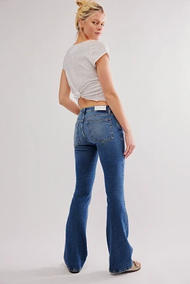 RE/DONE Mid-Rise Baby Boot Jeans