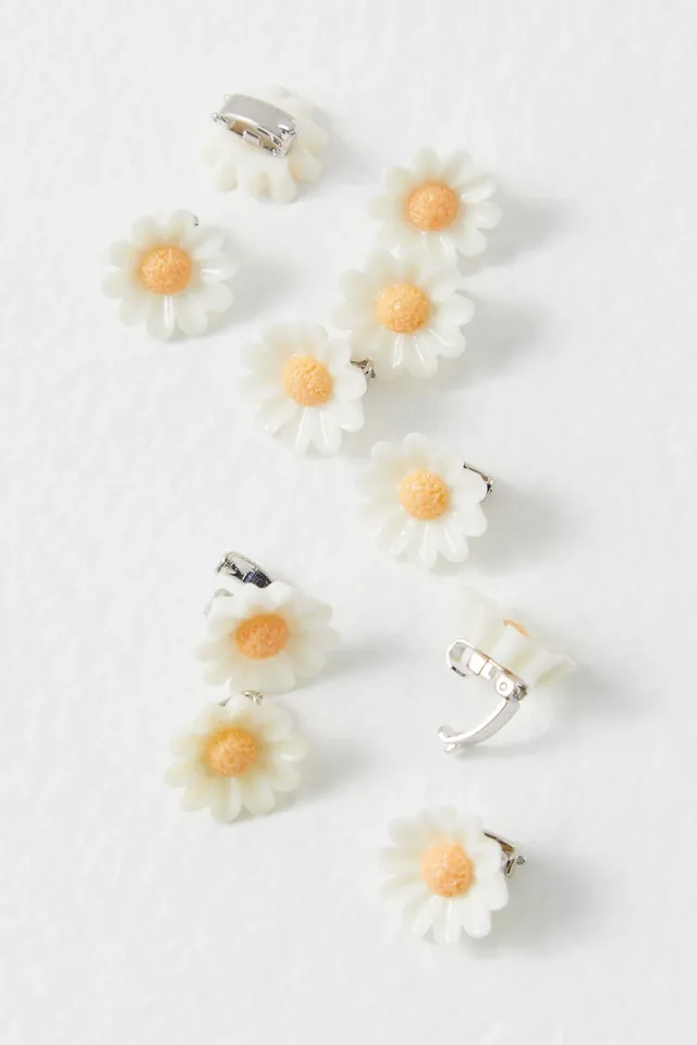 Free People Dainty Daisy Clips